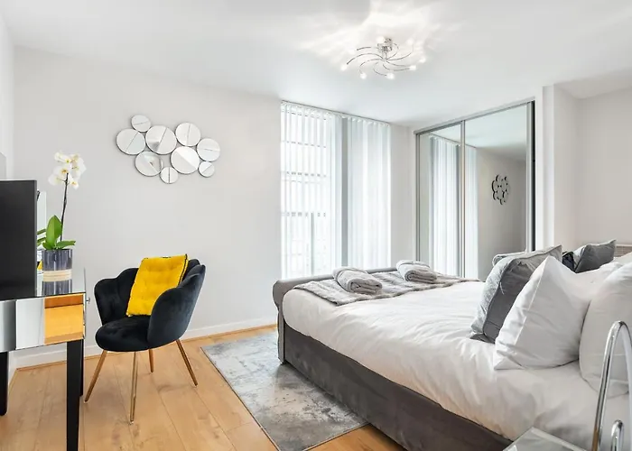 Stunning Apartment With Underground Parking!
